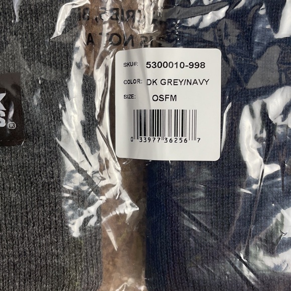 Women’s Muk Luks Cuff Beanie Set Dark Gray & Navy - Picture 4 of 5